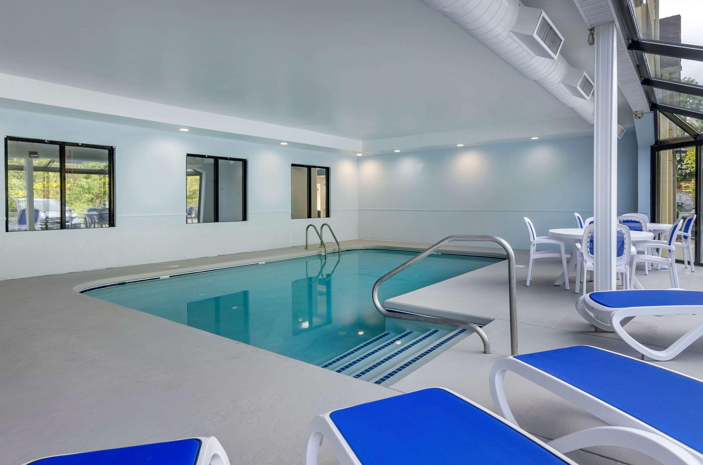 Comfort Inn & Suites Troutville - Roanoke North - Daleville Esterno foto