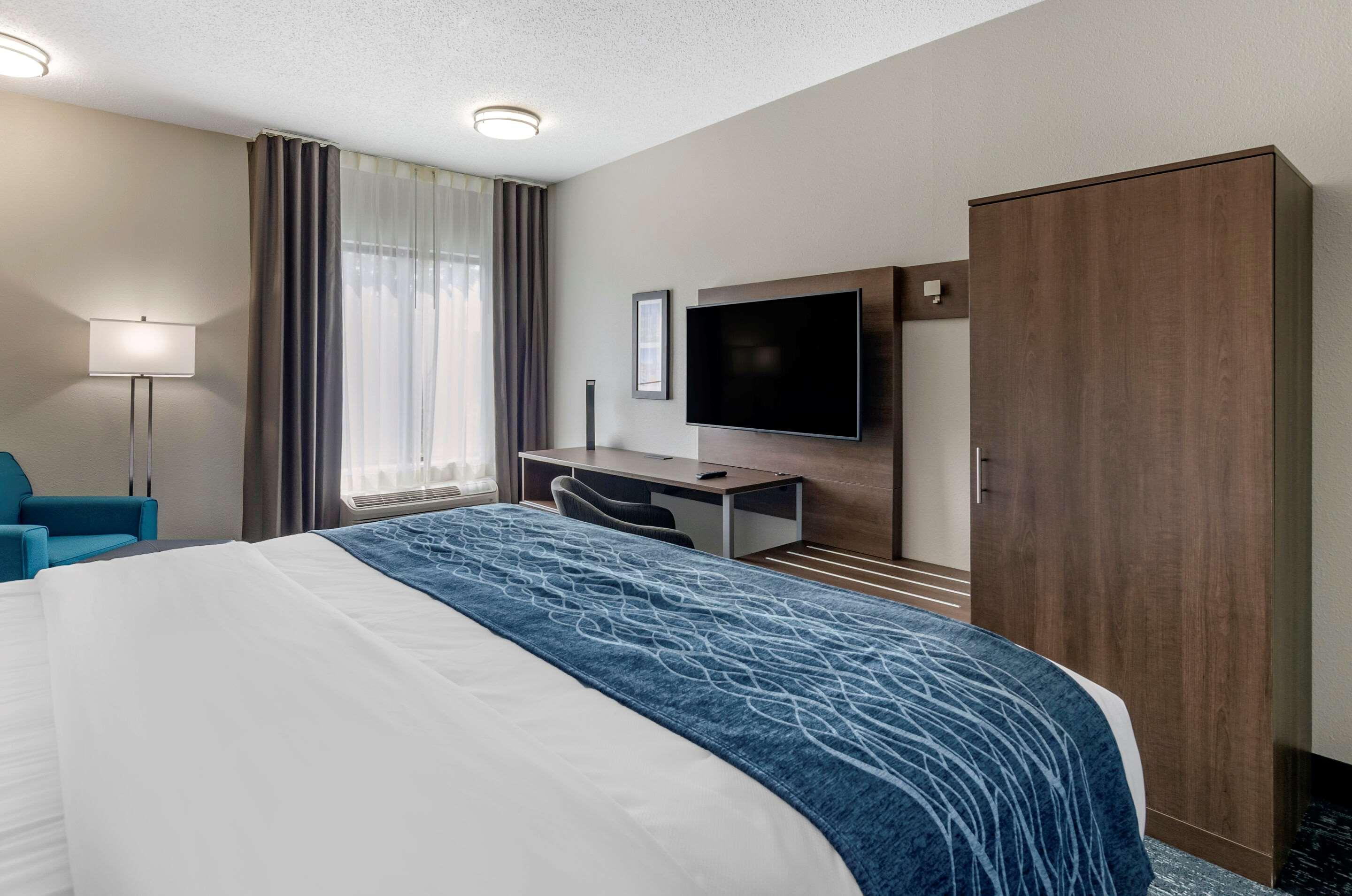 Comfort Inn & Suites Troutville - Roanoke North - Daleville Esterno foto