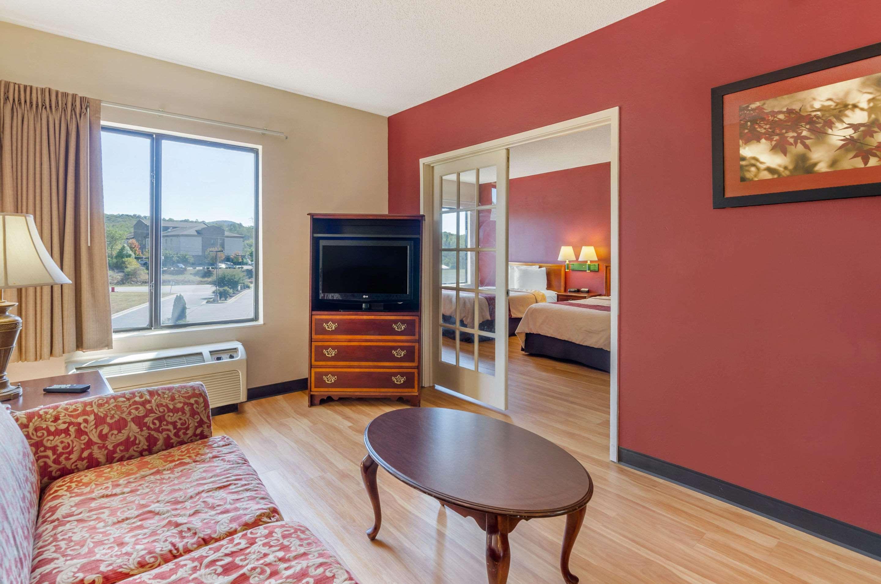 Comfort Inn & Suites Troutville - Roanoke North - Daleville Esterno foto